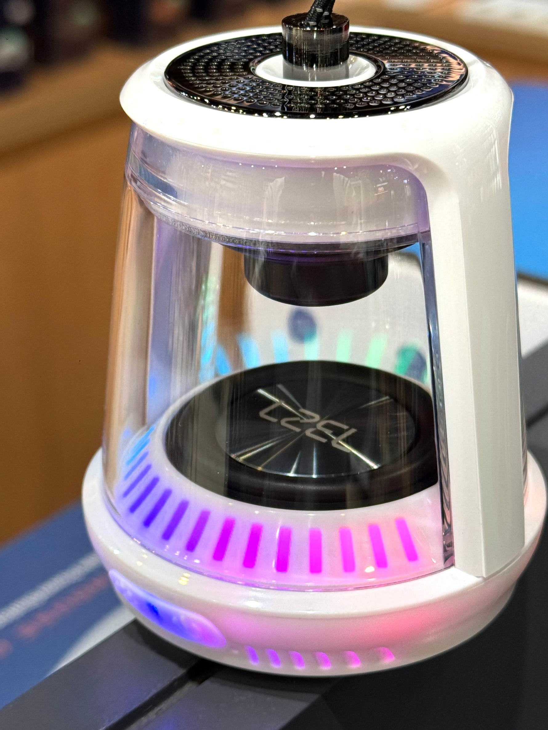 LZEL Aquilasonus Lamp Compact Waterproof Bluetooth Speaker With Dynamic RGB Lights | White