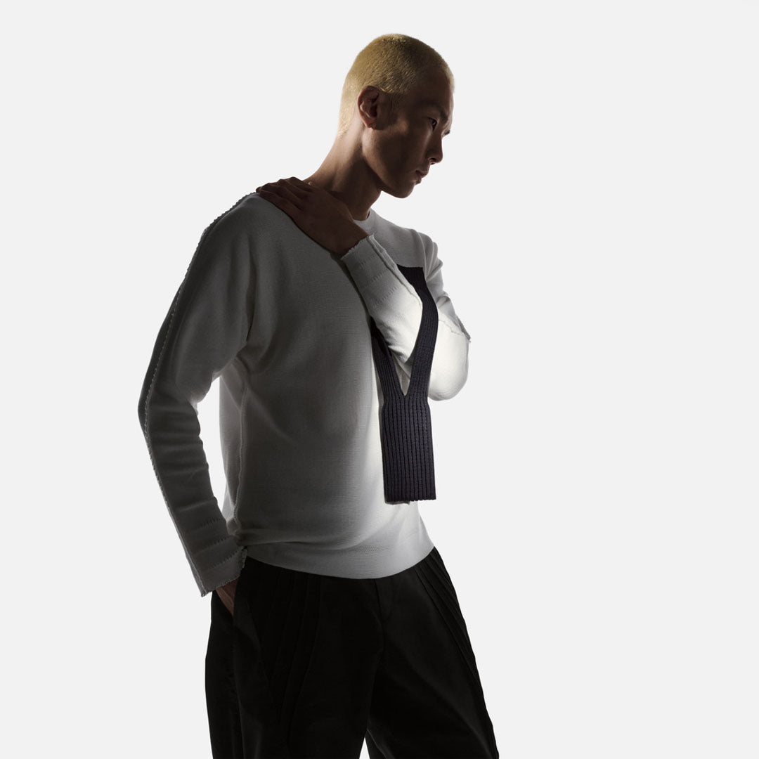 Phone Pocket with Strap – Stretch Knit Wearable iPhone Holder 40 cm | Black