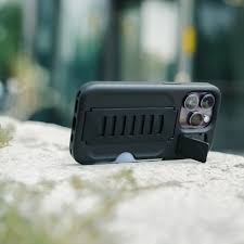 كڤر حماية Boost لهاتف iPhone 14 Pro من Grip2u | أسود