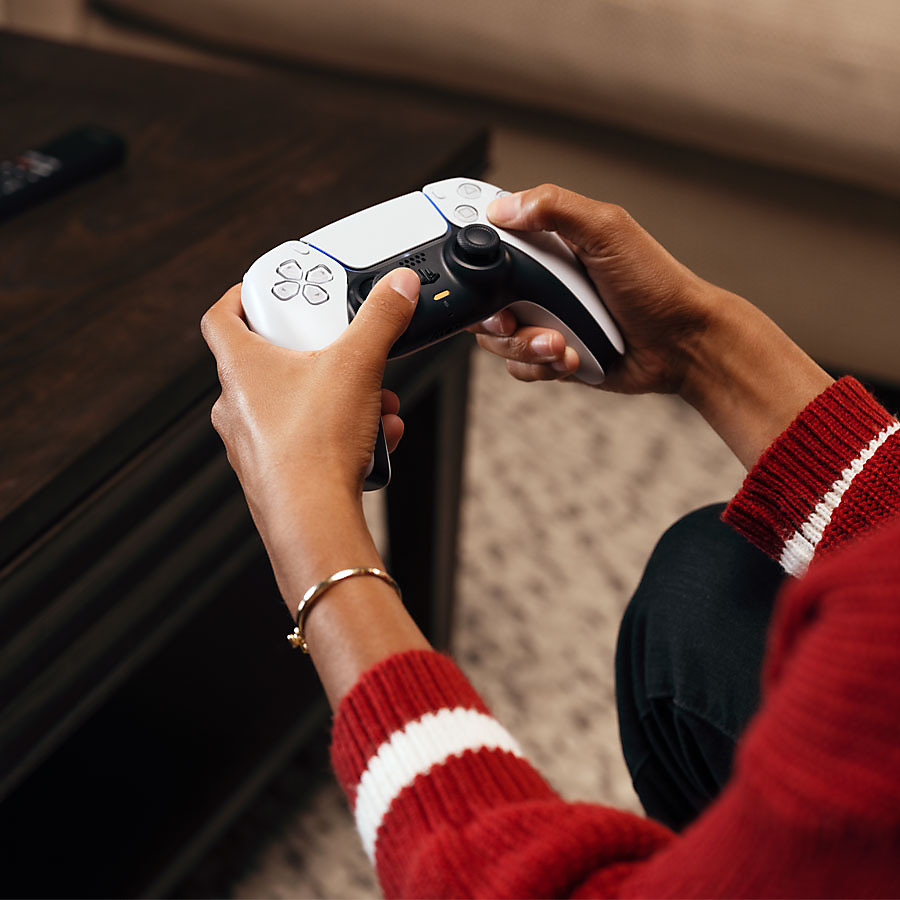 وحدة التحكم اللاسلكية دوال سينس لجهاز بلاي ستيشن ٥ من سوني | أبيض