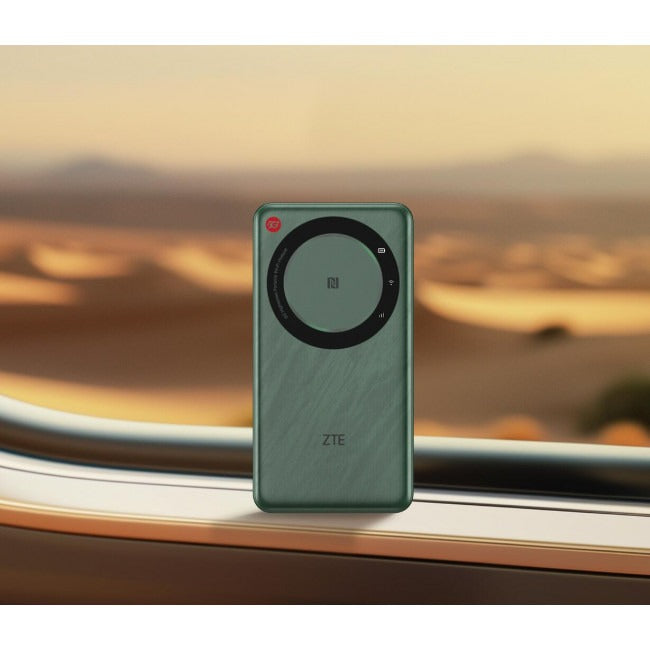 U30 Air 5G راوتر واي فاي محمول منZTE مفتوح لكل الشبكات بسعة 4500 مللي أمبير | أخضر