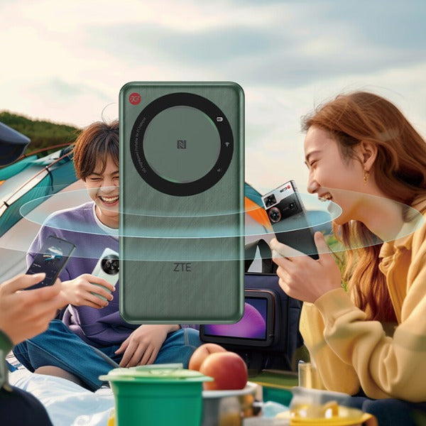 U30 Air 5G راوتر واي فاي محمول منZTE مفتوح لكل الشبكات بسعة 4500 مللي أمبير | أخضر