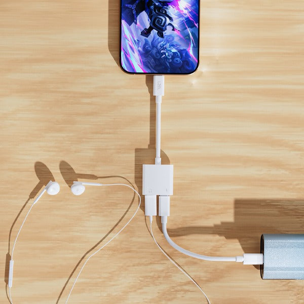 محول LZEL Hubduo Nexus ثنائي USB-C للسماعات والشحن بطول 20 سم | أبيض