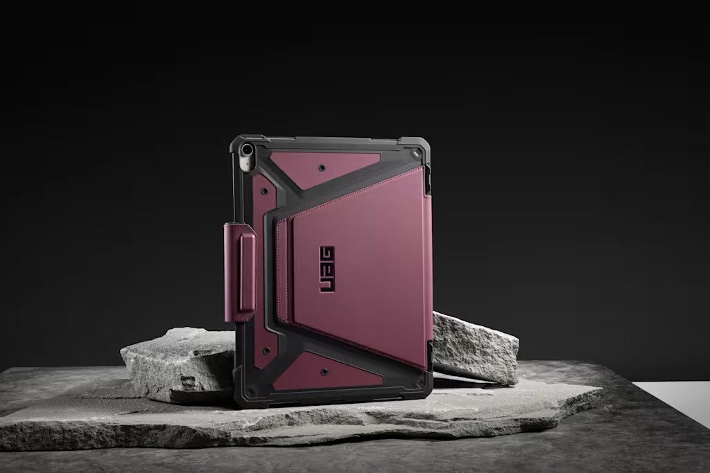 كڤر حماية من UAG لجهاز iPad Air 13" (2024) الجيل الاول و الجيل الثاني | بوردو