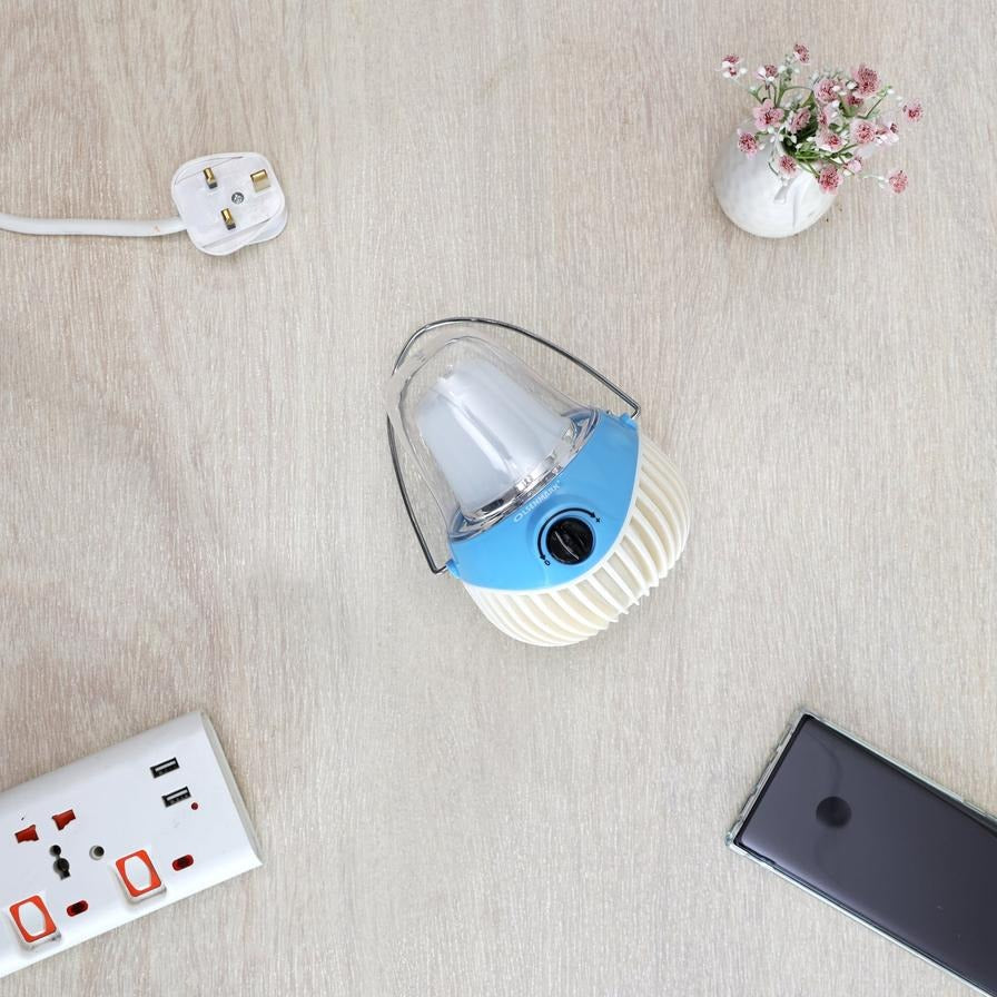 فانوس طوارئ LED قابل للشحن Olsenmark – 8 لمبات LED، بطارية 4V 900mAh محكمة الإغلاق، إضاءة موفرة