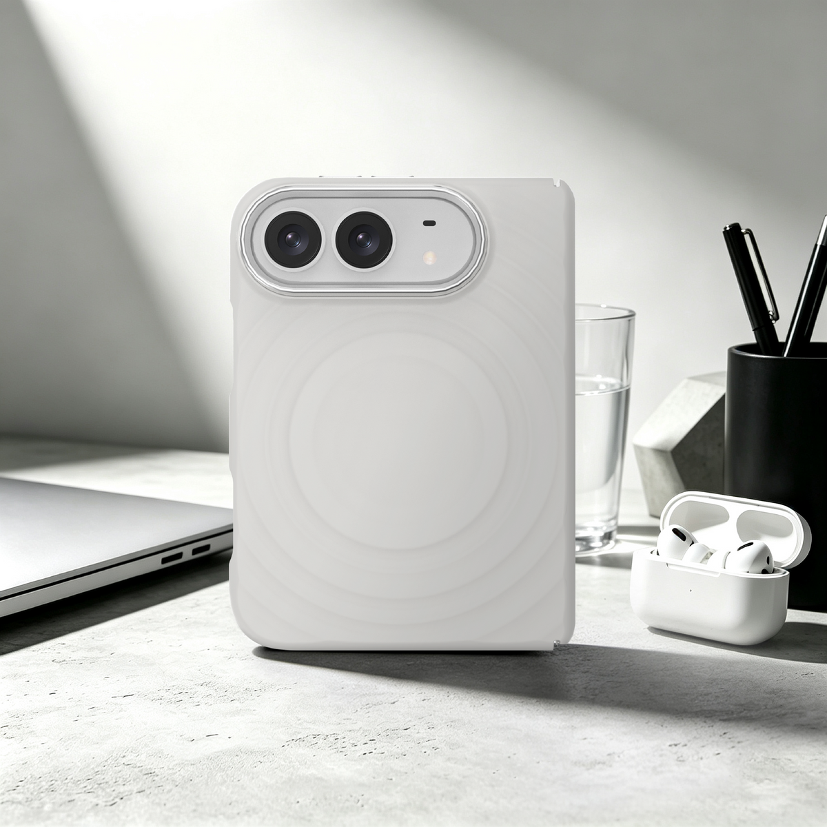 كفر LZEL WAVEFORGE بتصميم متموج وملمس سيليكون مع دعم MagSafe لـ iPhone Duo | رمادي فاتح