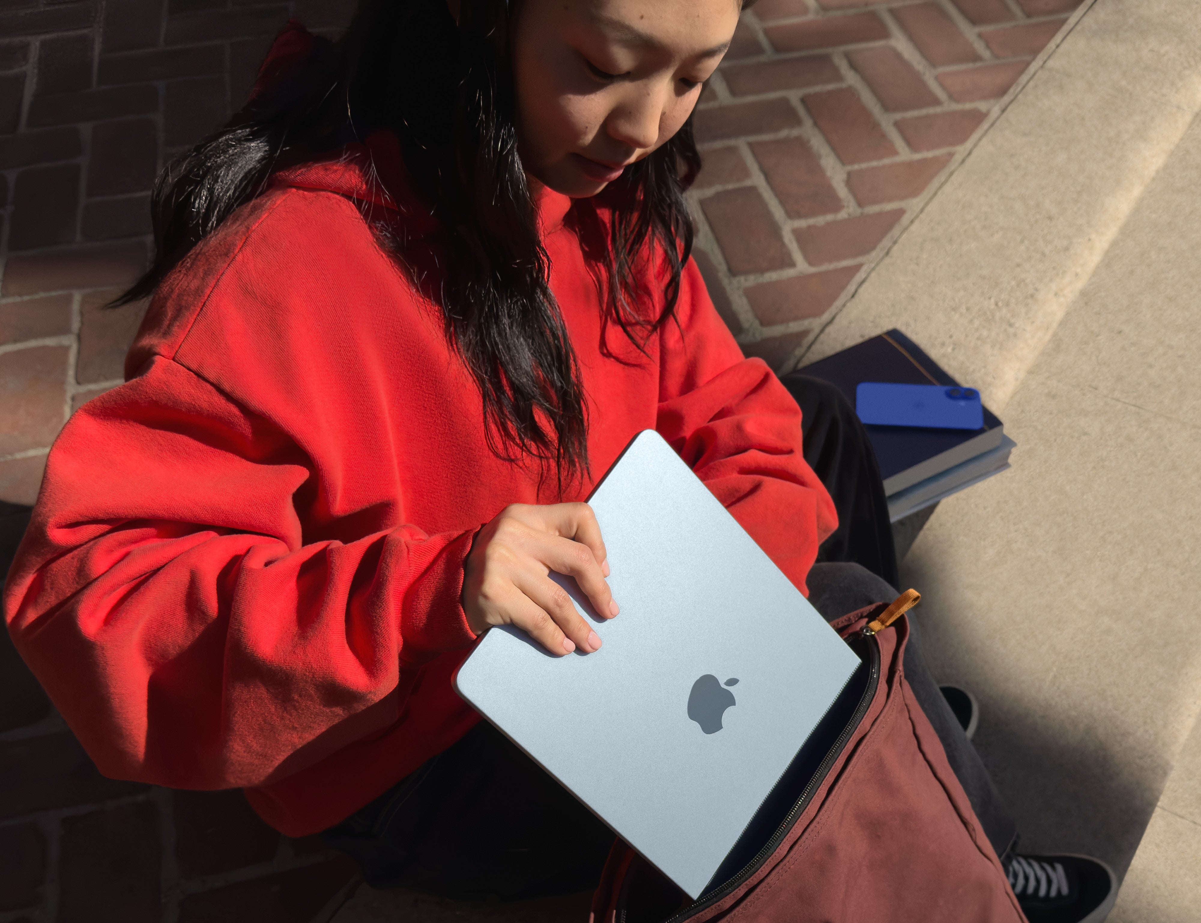 Buy Apple MacBook Air M4 13″ 16GB RAM 512GB SSD | Silver – Mobile 2000