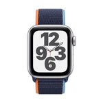 ساعة Apple SE - GPS + Cellular - مقاس 44 ملم - بهيكل من الألومنيوم الفضي مع سوار Sport Loop بلون Deep Navy