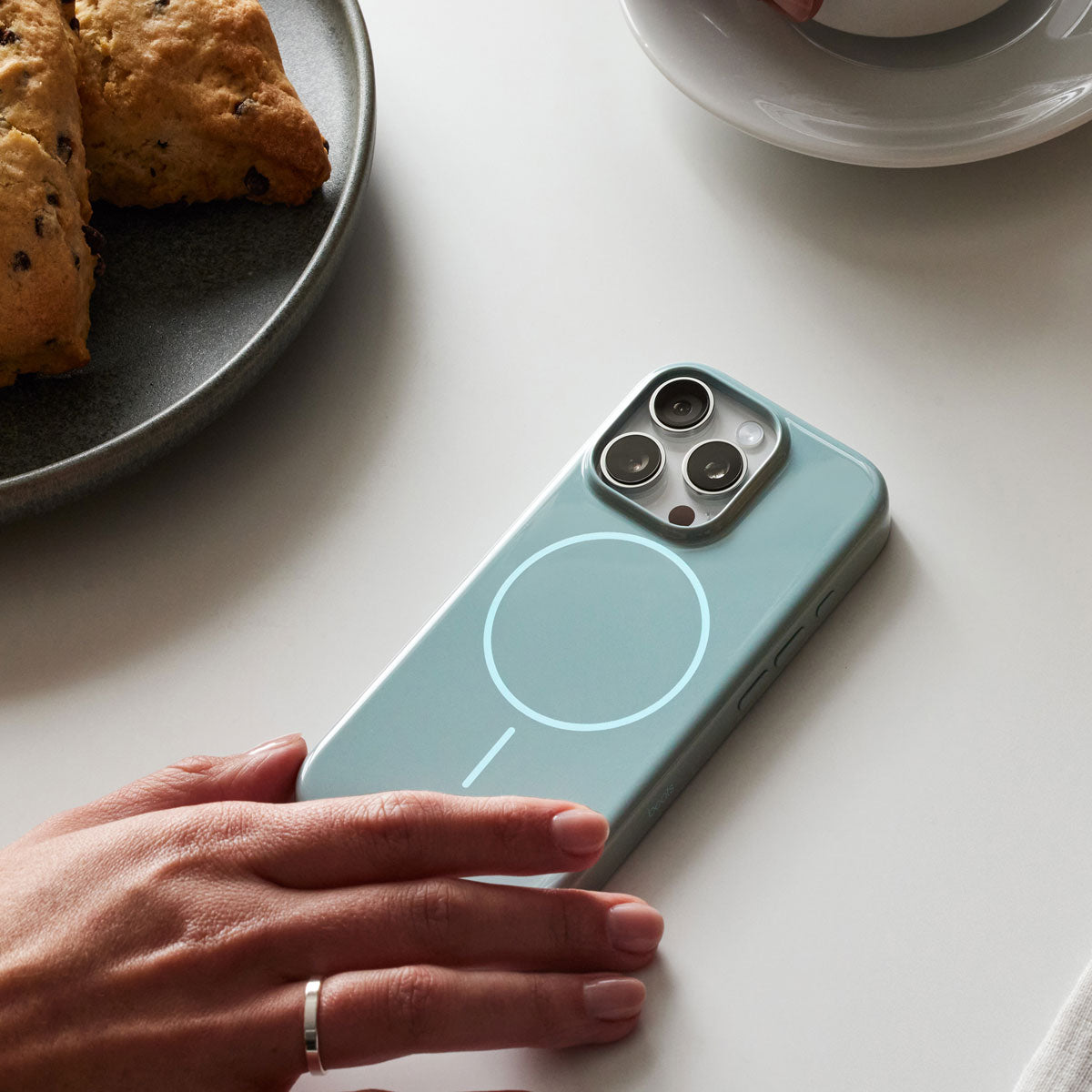 Beats iPhone 16 Pro Max Case with MagSafe | Riptide Blue