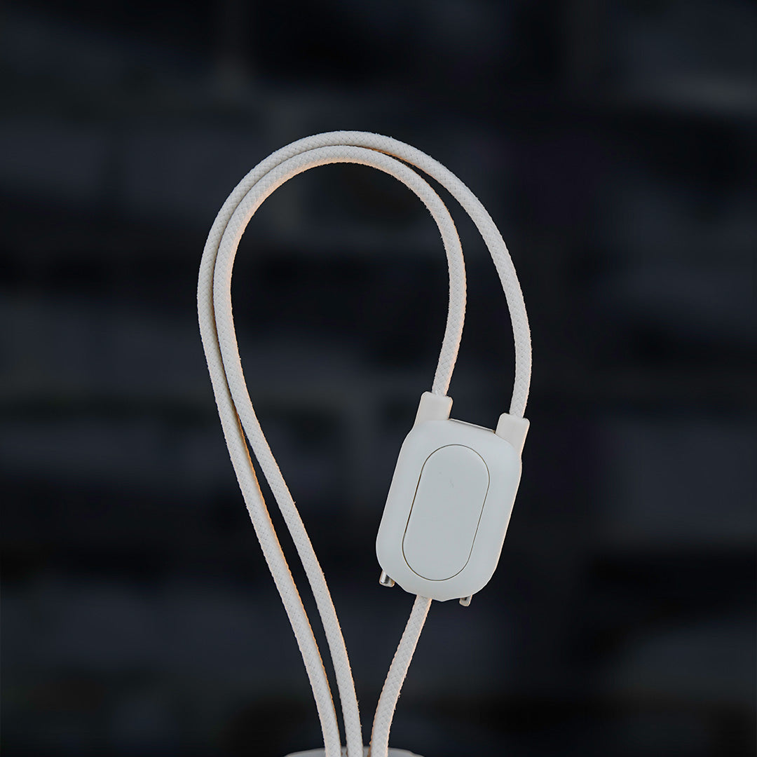 باور بانك LZEL Ampflow10 Mini – سعة 10000 مللي أمبير | شحن سريع 22.5 واط | كابلات مدمجة Type-C و Lightning | شحن لاسلكي